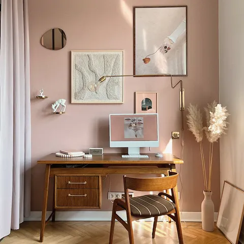 biurko dębowe Skrivebord od KOS Design w pracowni Aleksandry