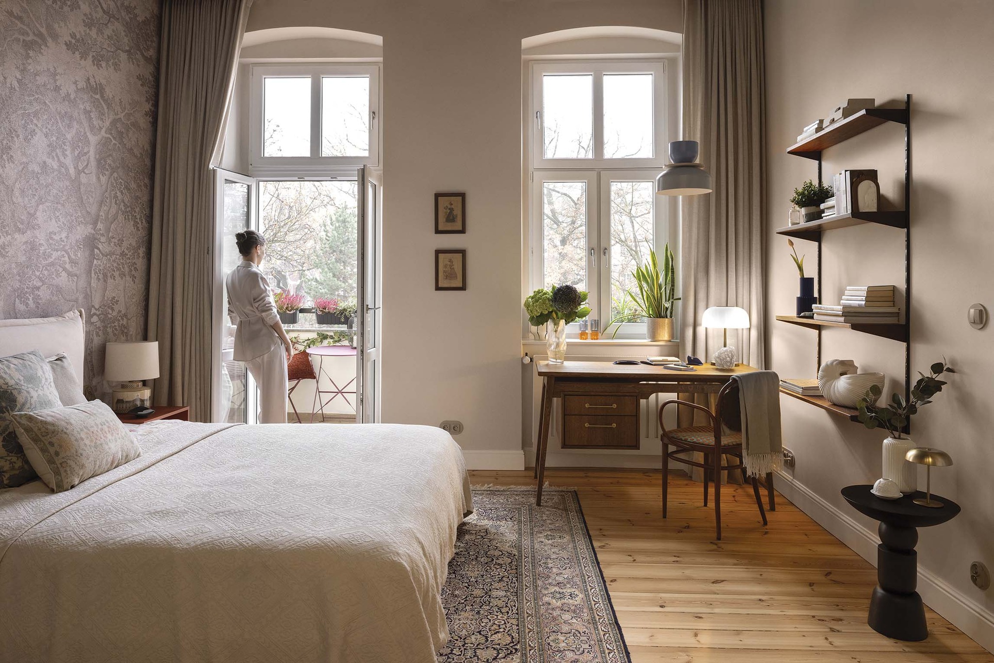 Biurko Skrivebord KOS Design we wrocławskim mieszkaniu