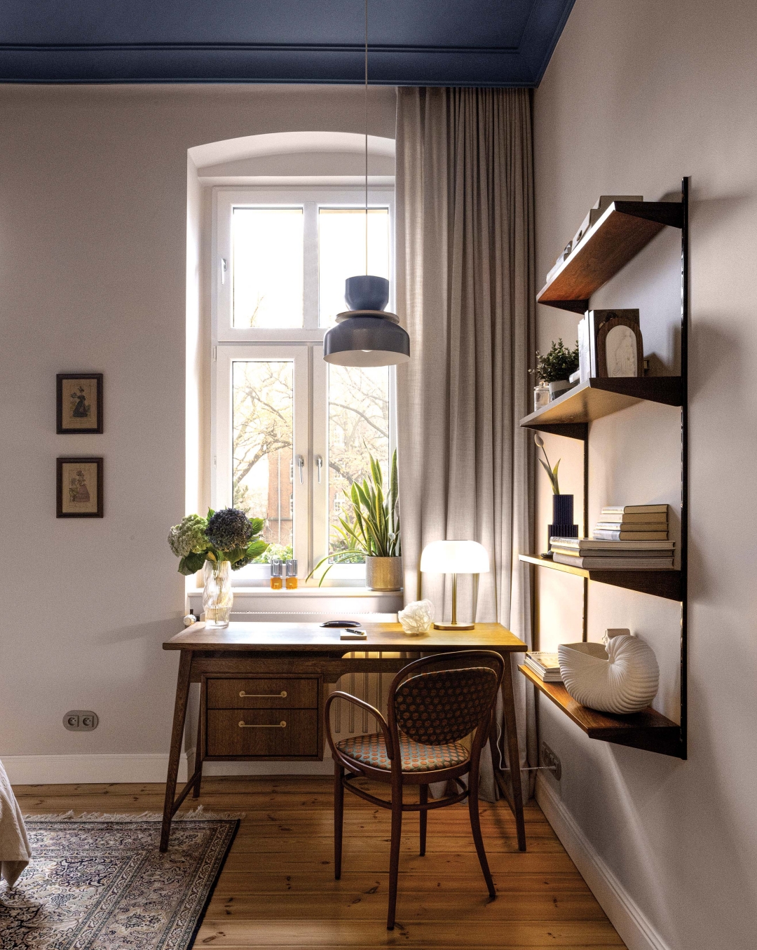 Biurko Skrivebord KOS Design w magazynie Weranda